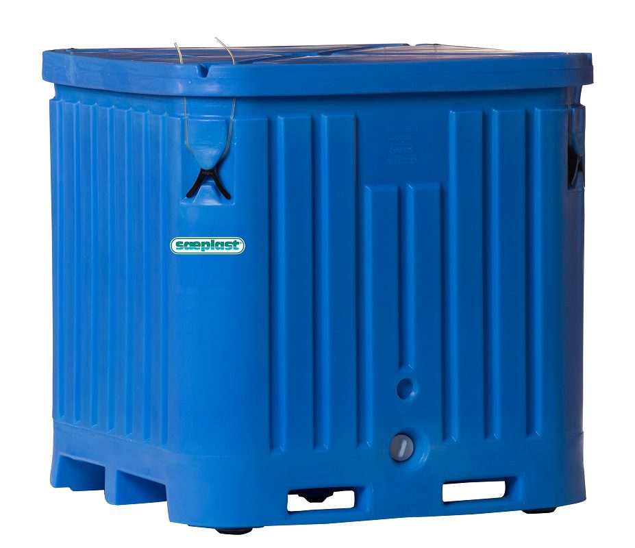 The Saeplast DB2145 insulated plastic container